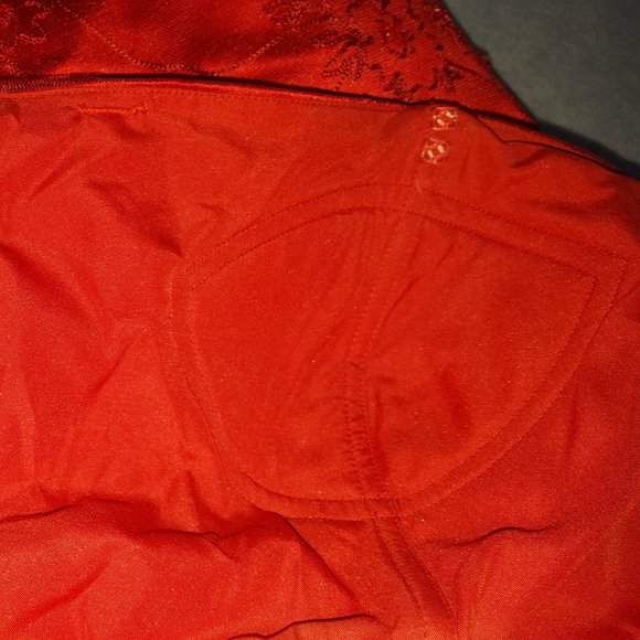 NEW Bella Formals By Venus Strapless Lace Red Dress - Picture 6 of 7